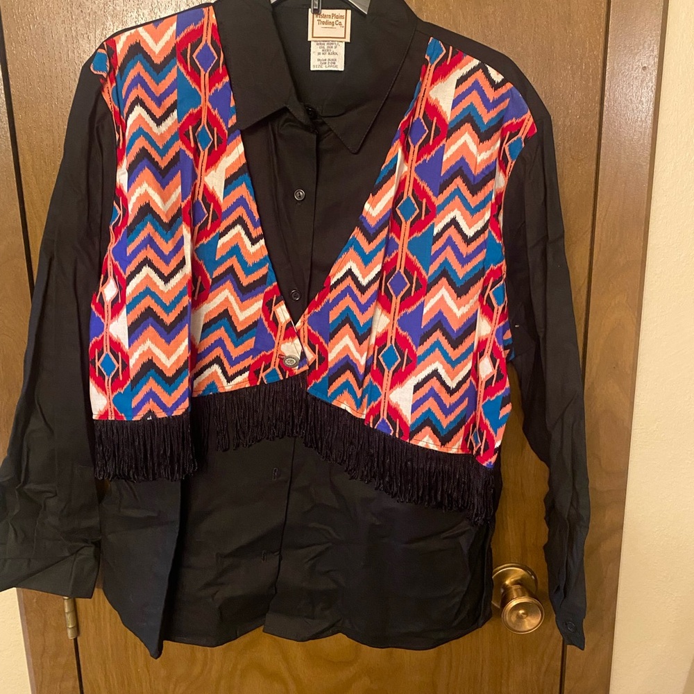 Western Plains Fringe Vest with Black Shirt large